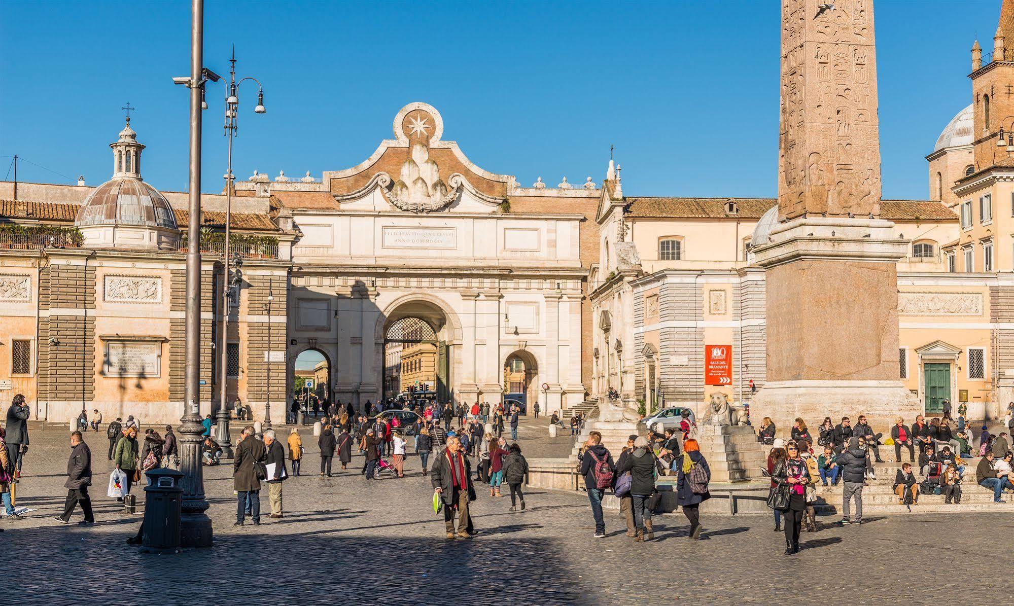 Martina A Piazza Del Popolo Ferienhaus Rom